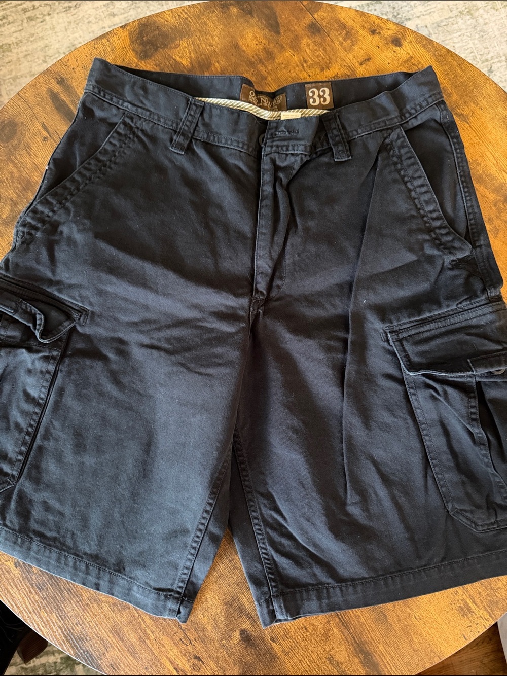 Old Navy Navy Blue Cargo Shorts with Multiple Pockets size 33 - Picture 1 of 3